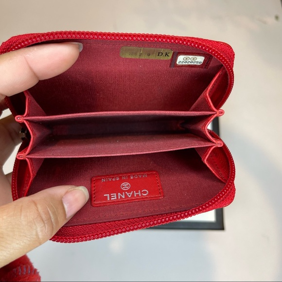 Authentic Chanel Small Zip Wallet/Coin Purse in Red Caviar Silver Hardware - Picture 4 of 7
